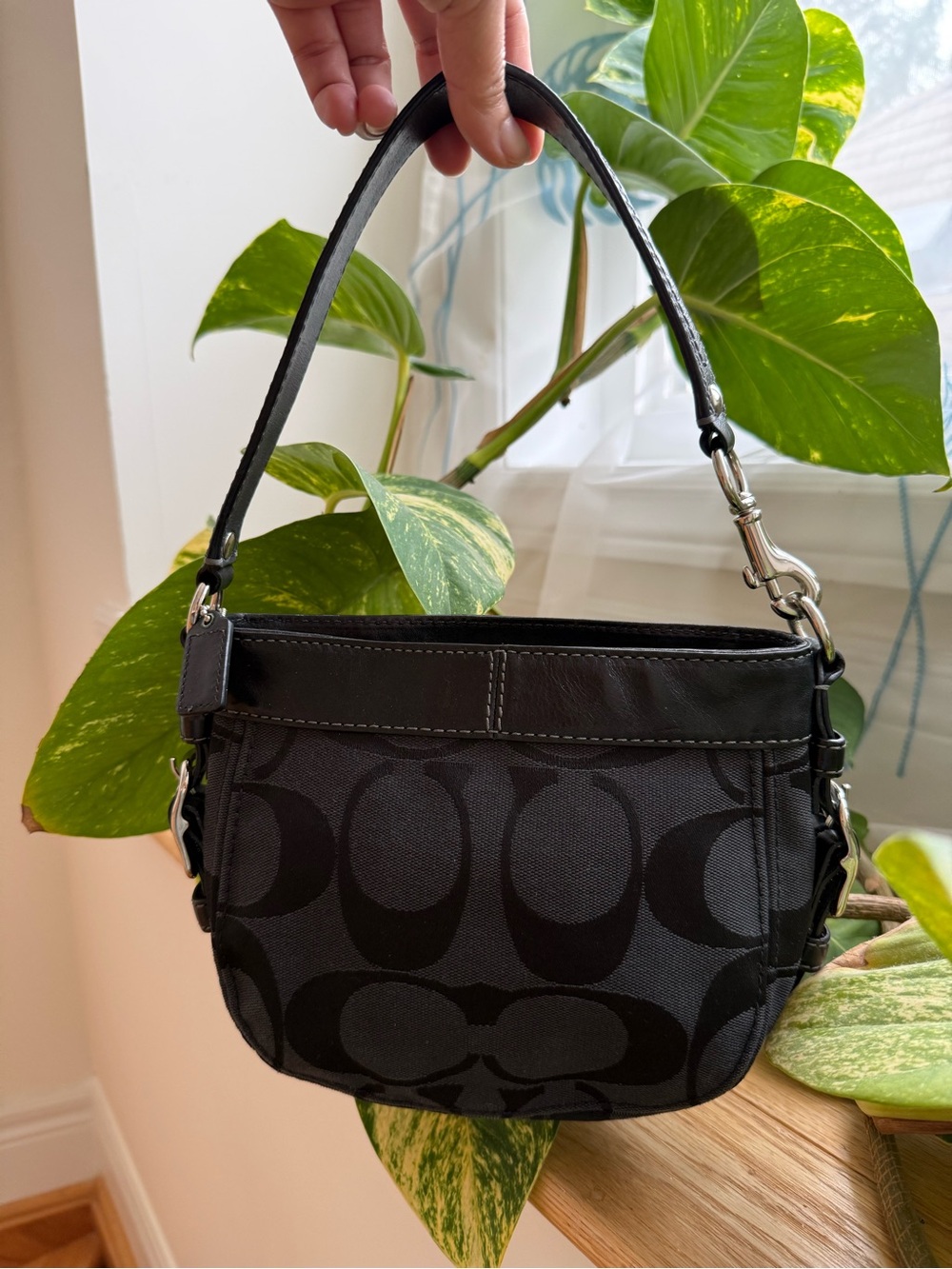 Coach Black Signature Mini Zoe